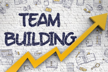 Teambuilding là gì? Lợi ích to lớn của teambuilding đối với doanh nghiệp
